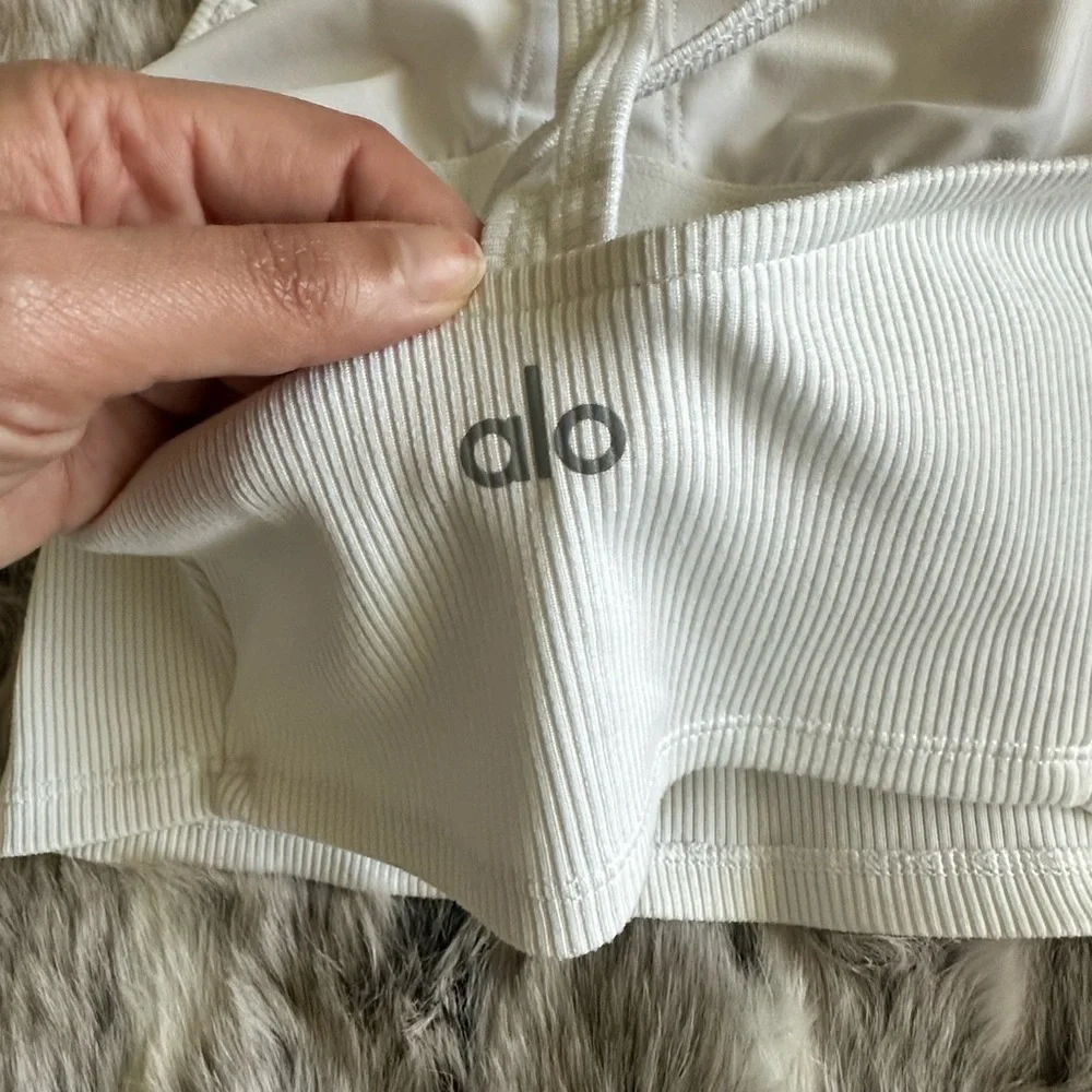 ALO Alosoft Ribbed Crop Calm Tank Top in White size XS extra small